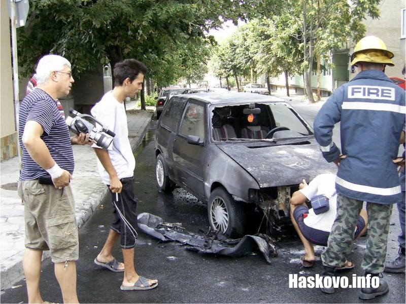 Изгорялата кола