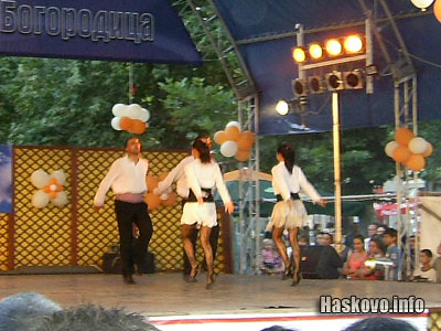 Спектакълът на Нешка Робева Спектакълът на Нешка Робева