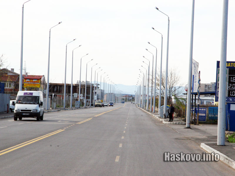 Новият булевард