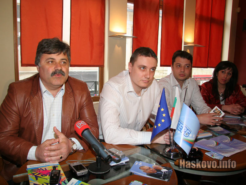 Иван Петров, Евгени Консулов, Делян Добрев, Фани Христова