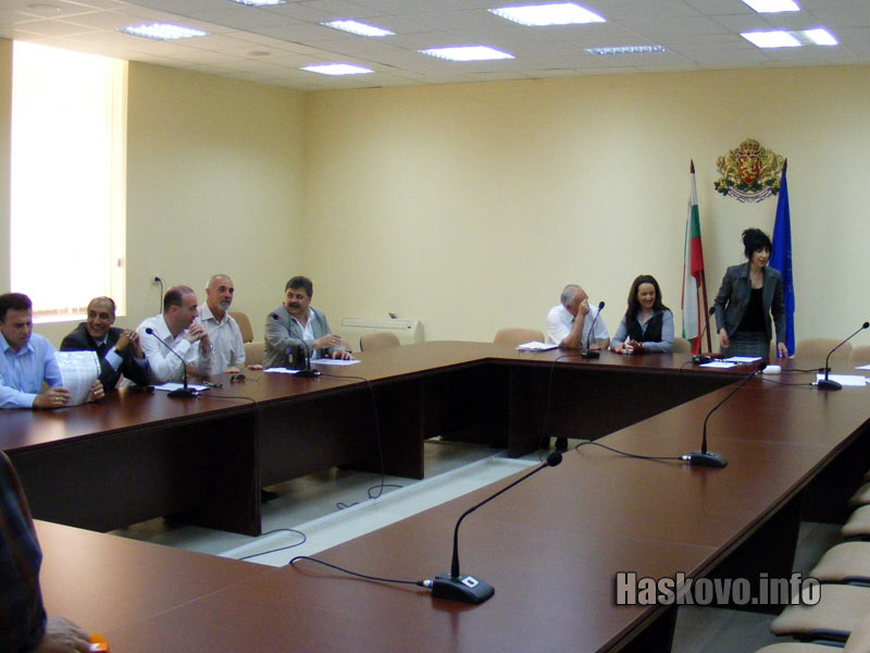 Консултациите за РИК Хасково