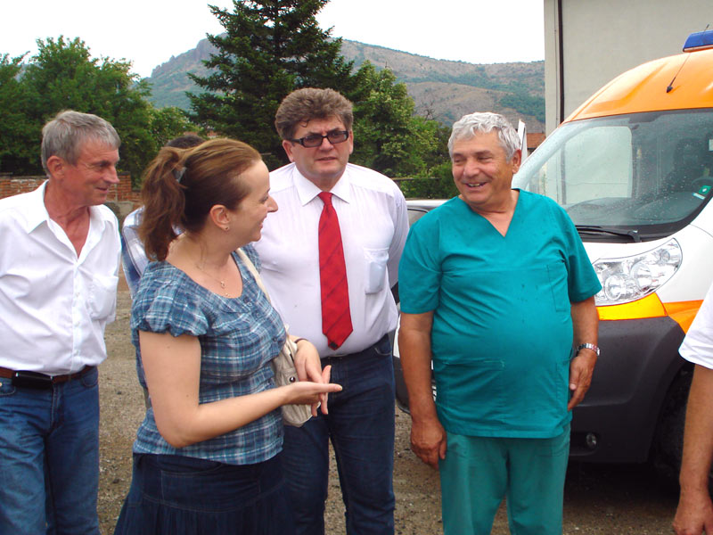 Райна Йовчева връчи ключовете на новата линейка