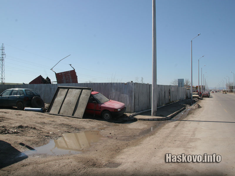 Ако след предупреждението собственикът не махне колата, тя ще бъде вдигната от общината