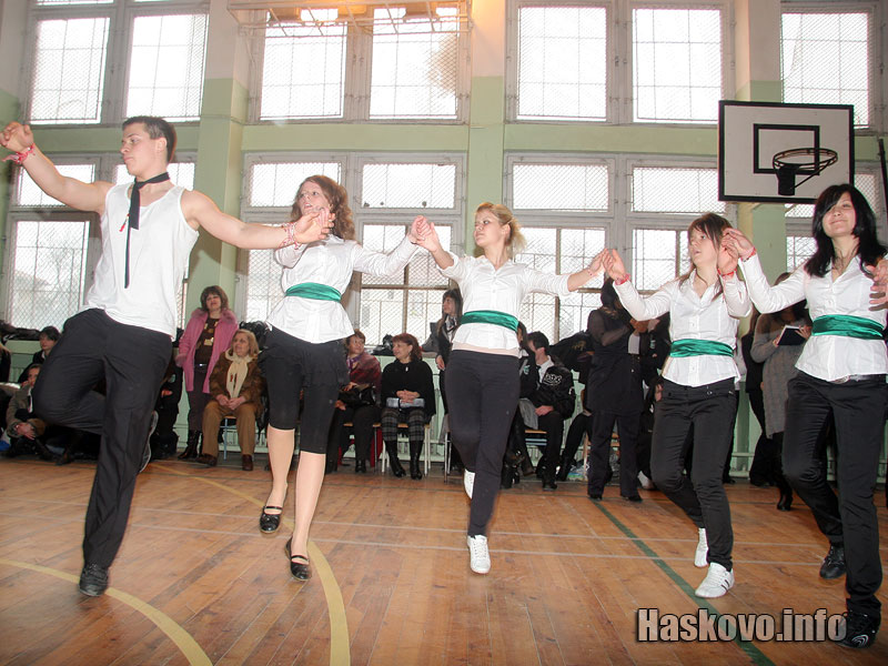 Участниците Участниците