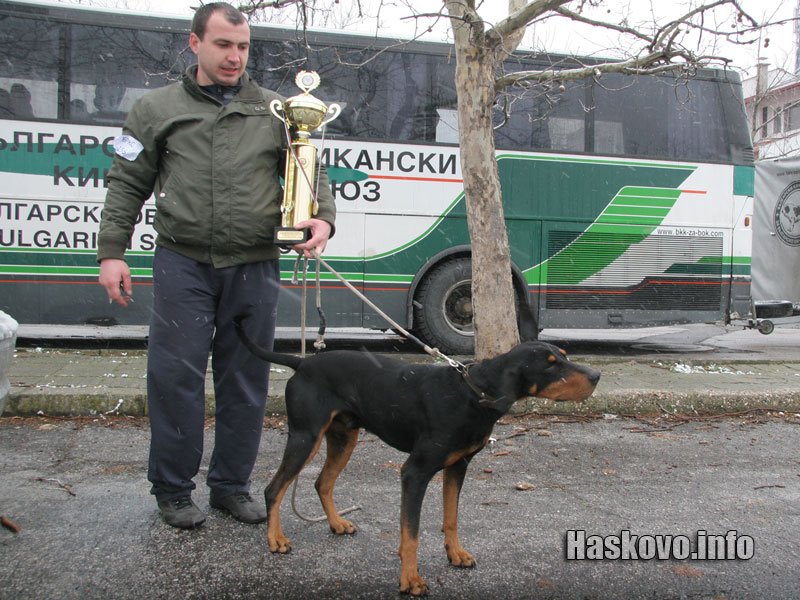 Павел Стоянов и Чери Павел Стоянов и Чери