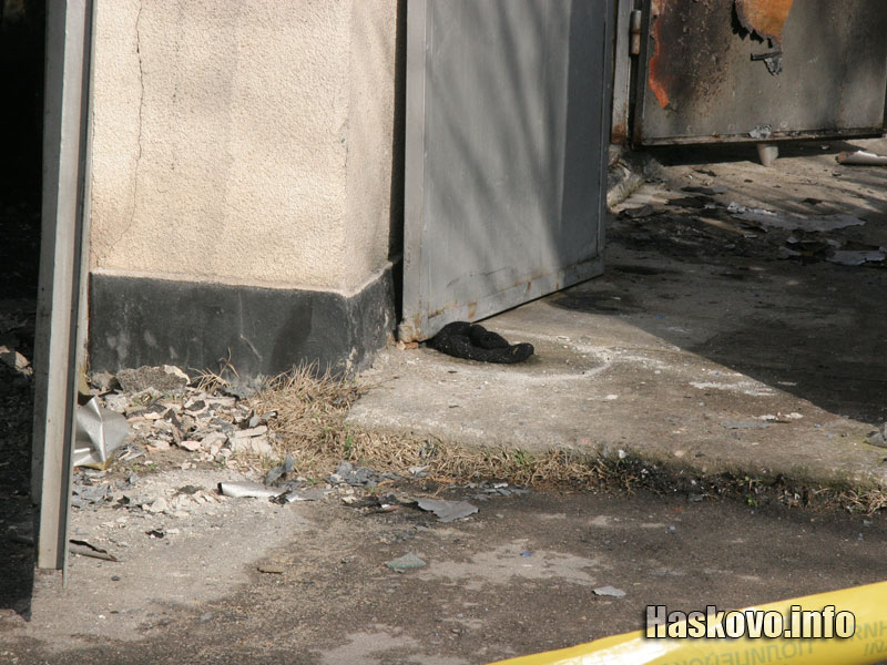 Шапката пред вратата Шапката пред вратата