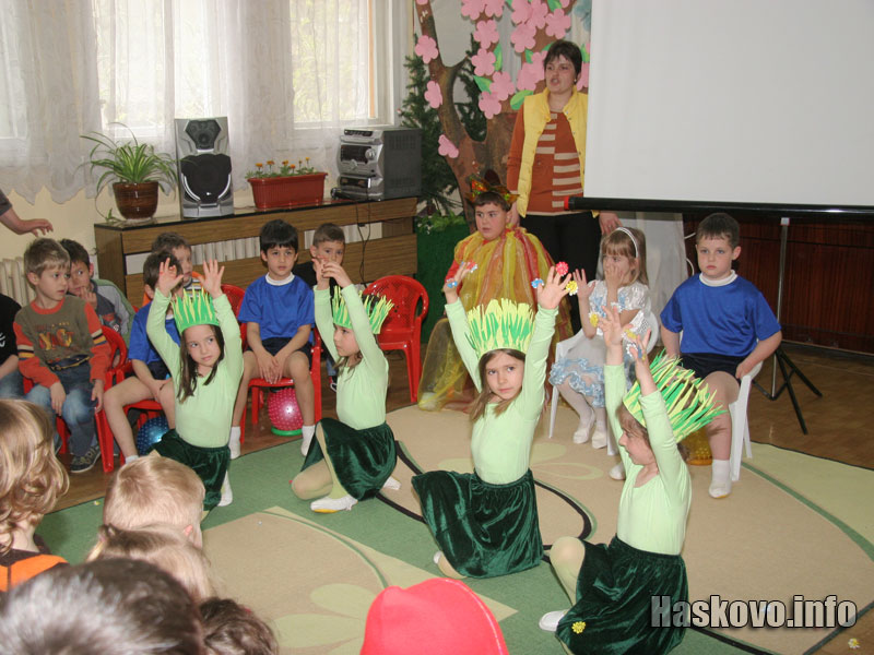 Танцът