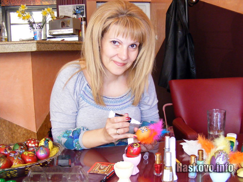 Росица Николова