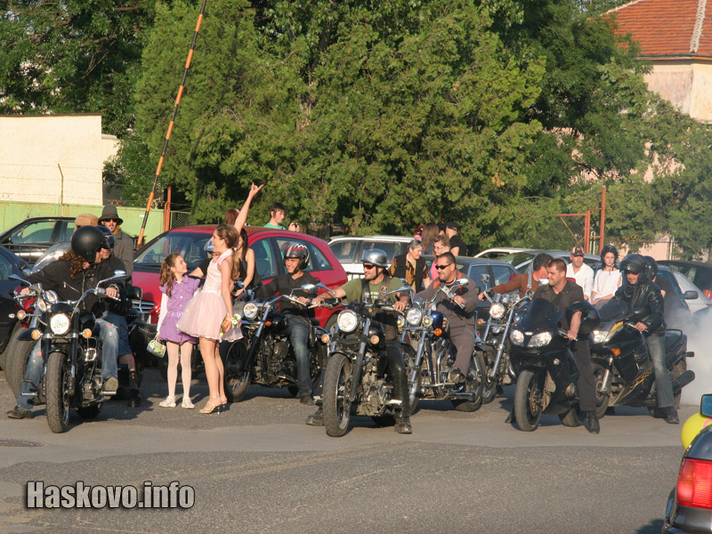 Рокерски ескорт