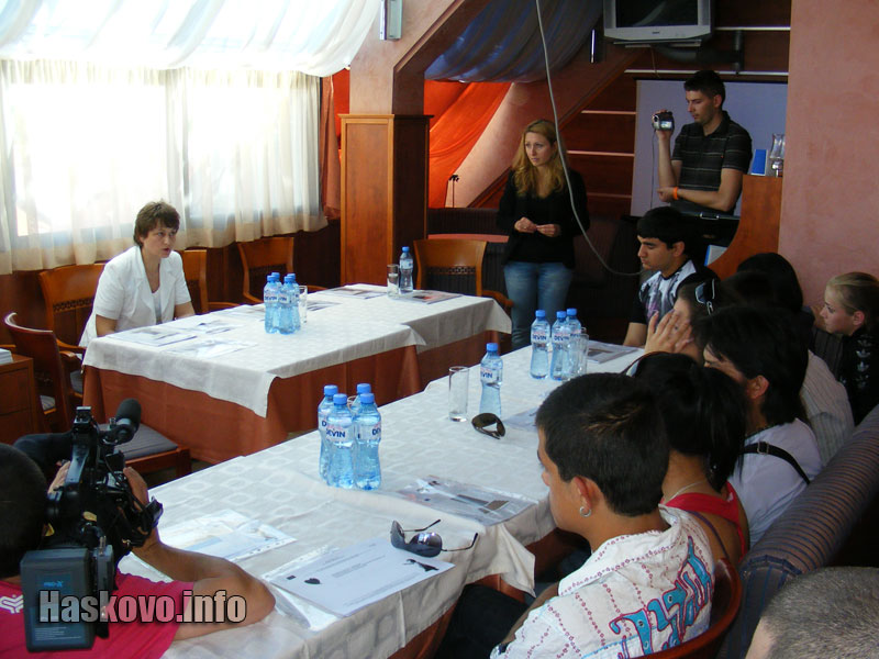 На борсата имаше единствено представител на Бюрото по труда На борсата имаше единствено представител на Бюрото по труда