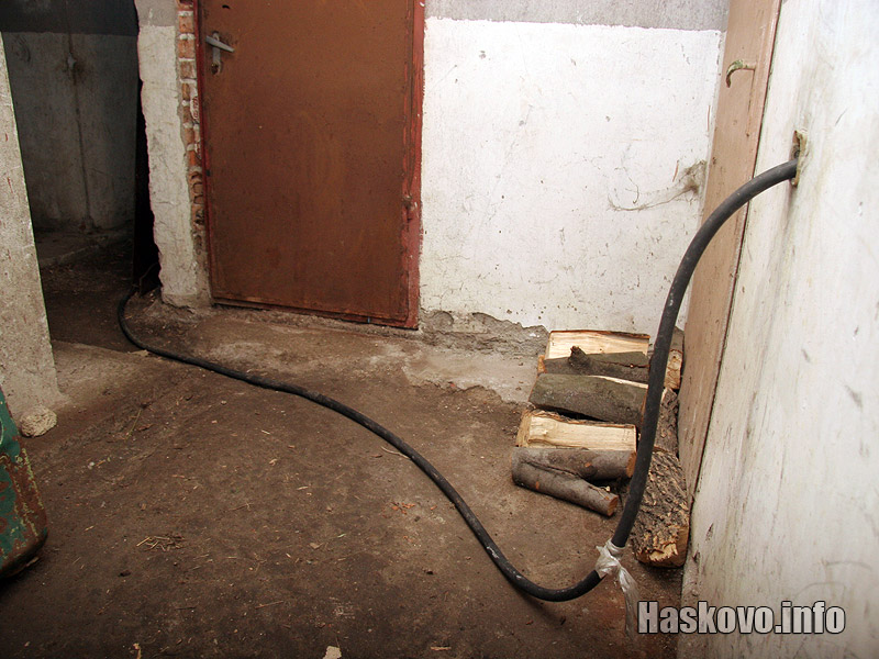 Маркучът на втория нарушител Маркучът на втория нарушител