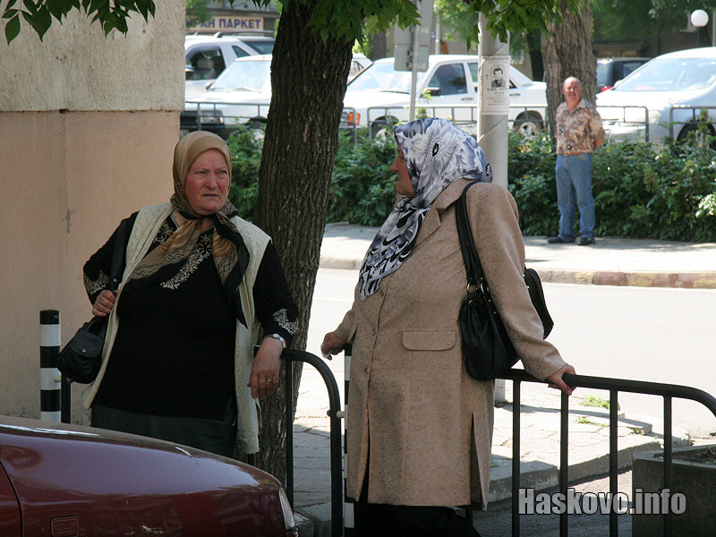 Много хора с двойно гражданство се бяха записали в списъците