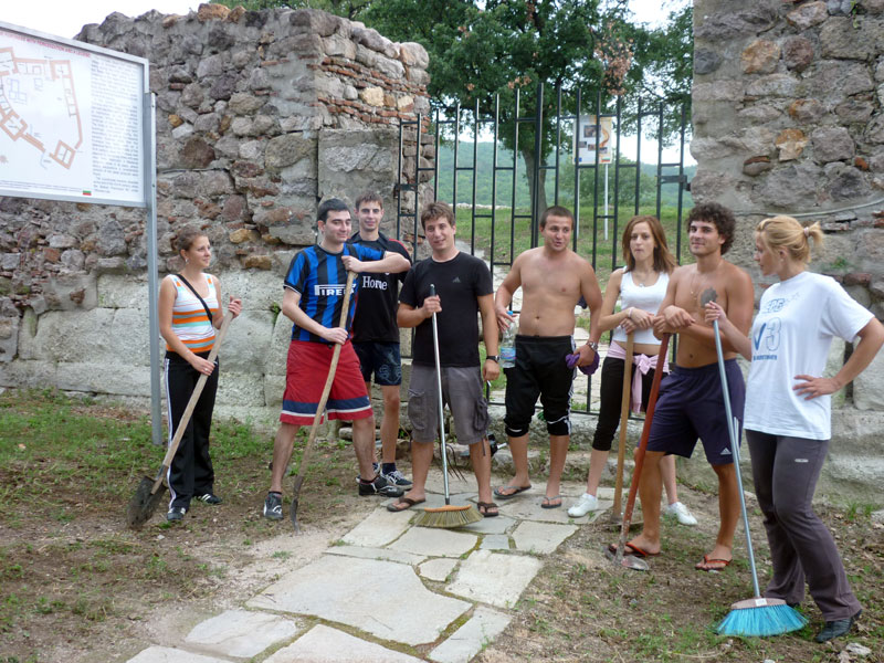 Участниците в оборката на крепостта