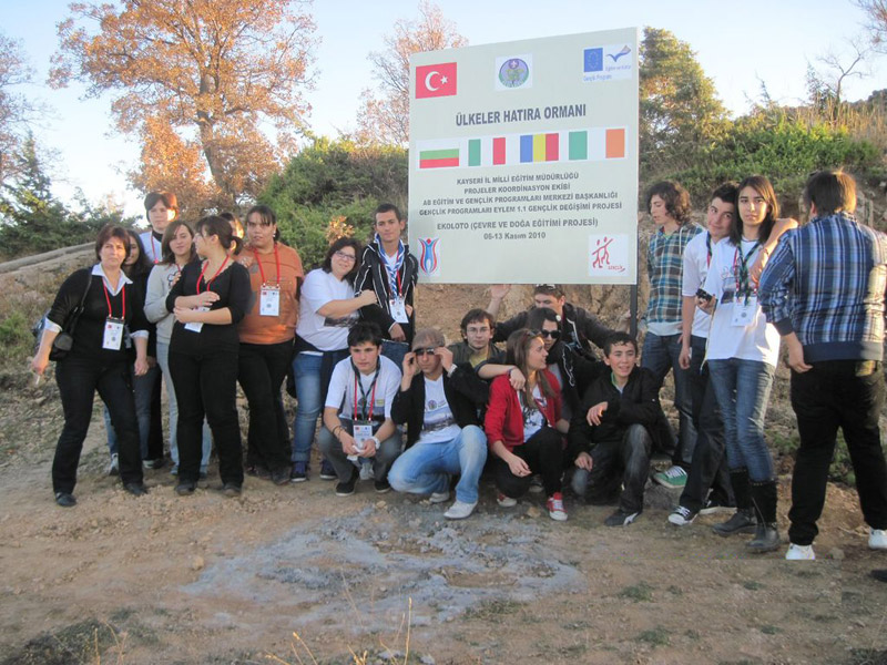 Доброволците