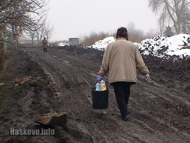 Така изглеждат улиците след като по тях минават камионите