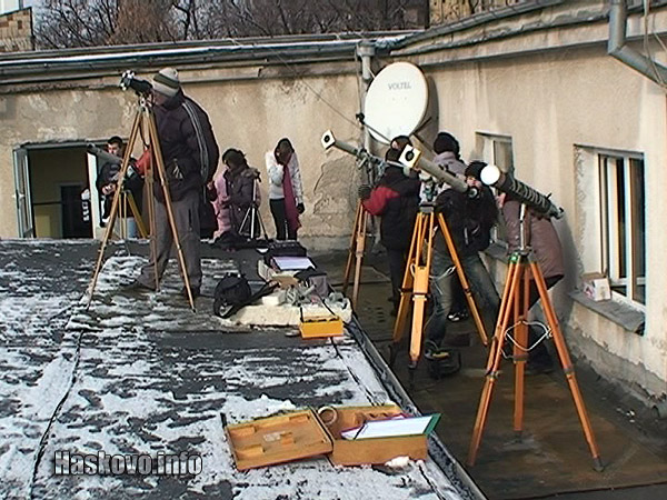 Младите астрономи Младите астрономи