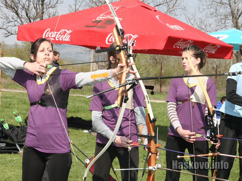 Не липсваха и представителки на нежния пол Не липсваха и представителки на нежния пол