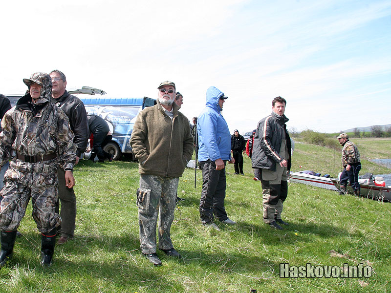 д-р Милчо Милчев (в средата)