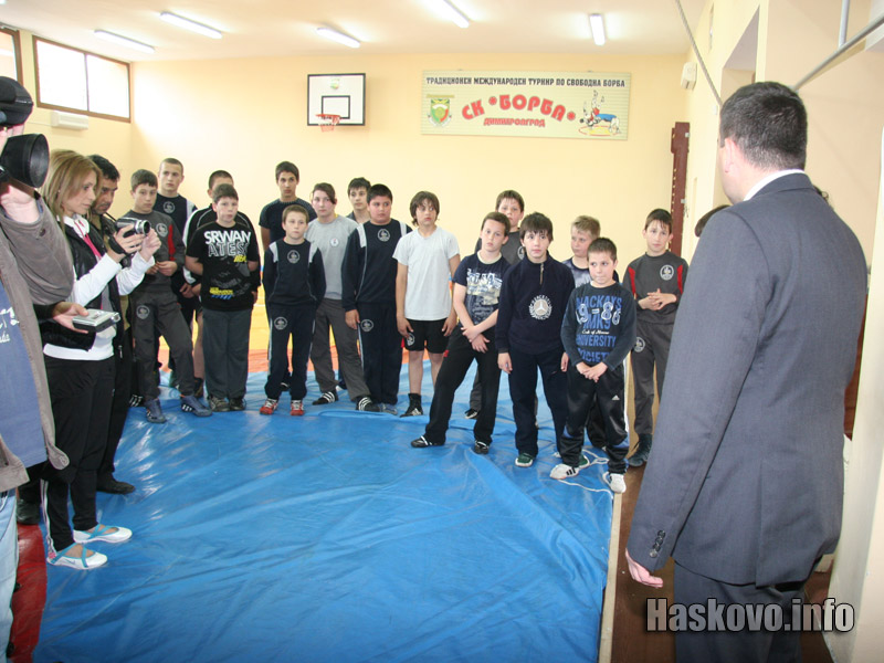 Борците от клуба Борците от клуба