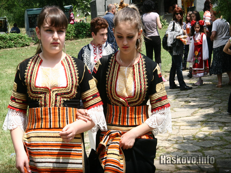 Етнофестивалът в Минерални бани Етнофестивалът в Минерални бани