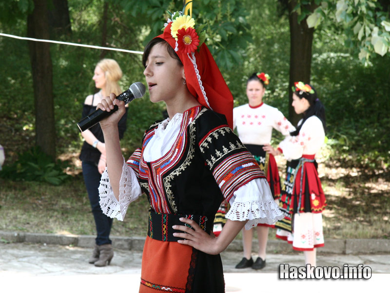 Етнофестивалът в Минерални бани Етнофестивалът в Минерални бани