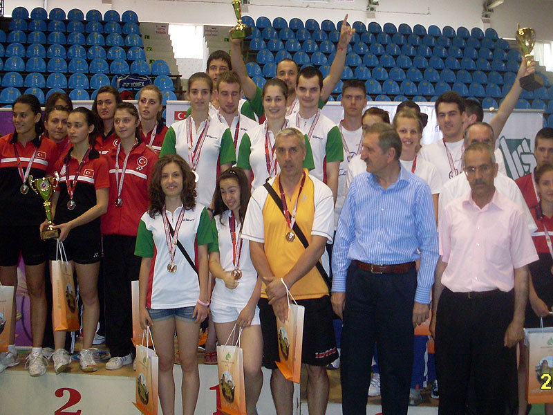 Българският отбор обра златото