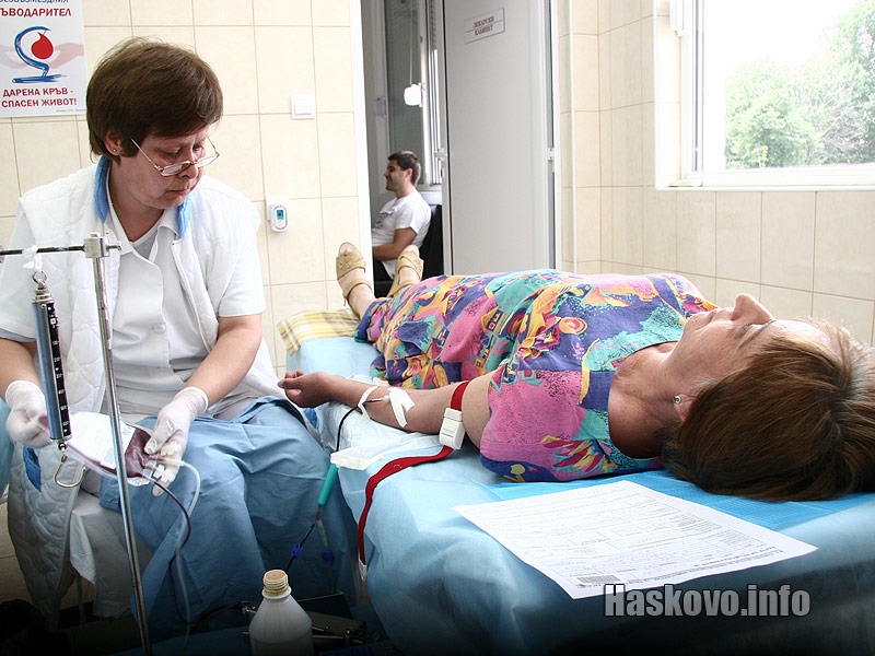 Дългогодишна кръводарителка