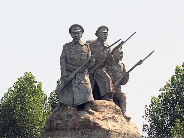 Паметникът на 10 родопски полк, снимка ТВ Рекординг Аида