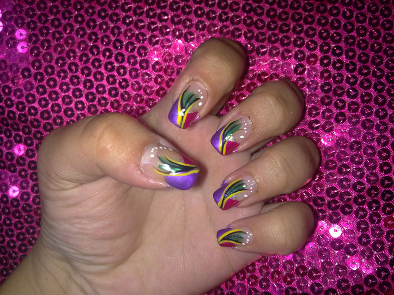 Лакове за нокти Лакове за нокти