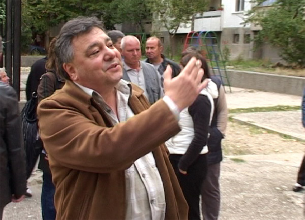 Златко Марчев се срещна с хората от ул. Ком