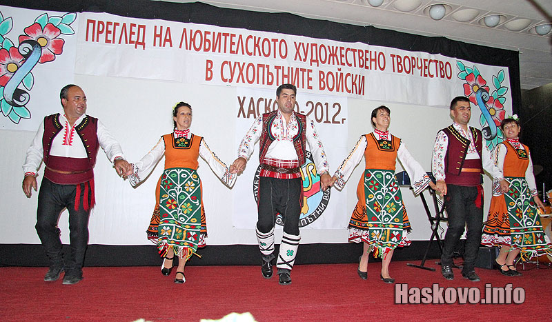 Самодейните състави на военните Самодейните състави на военните