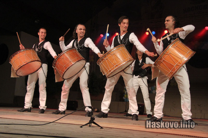 Празникът Празникът