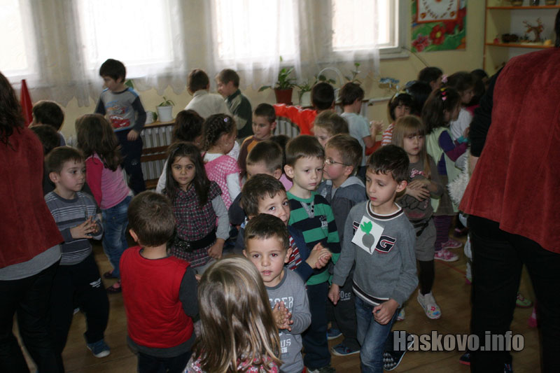 Празникът в детската градина Празникът в детската градина