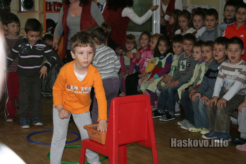 Празникът в детската градина Празникът в детската градина