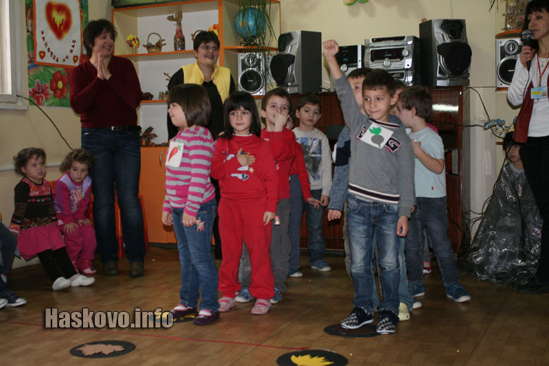 Празникът в детската градина Празникът в детската градина