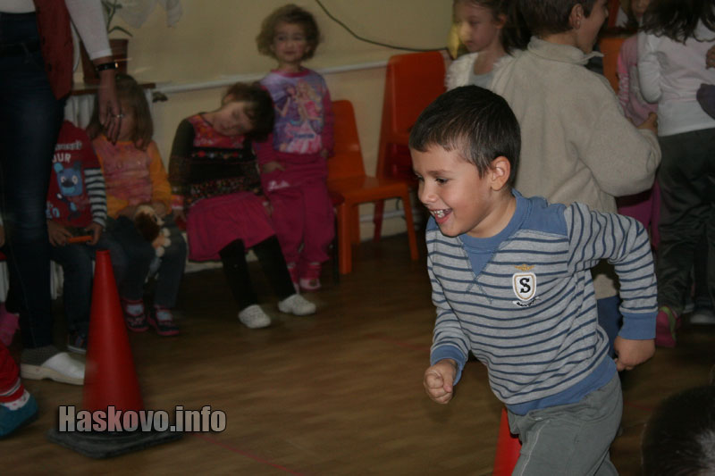 Празникът в детската градина Празникът в детската градина