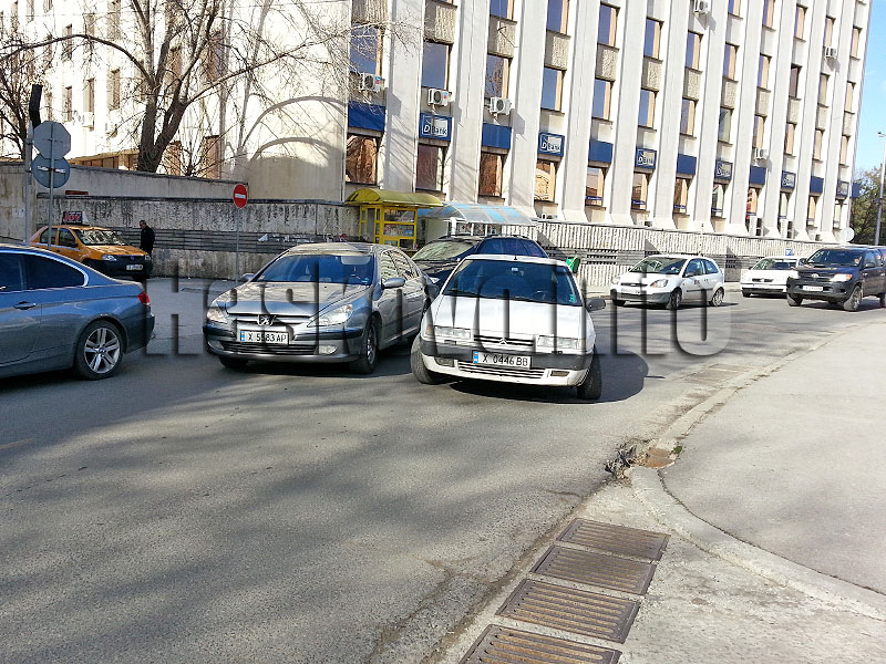 Аварирала кола в Хасково Аварирала кола в Хасково