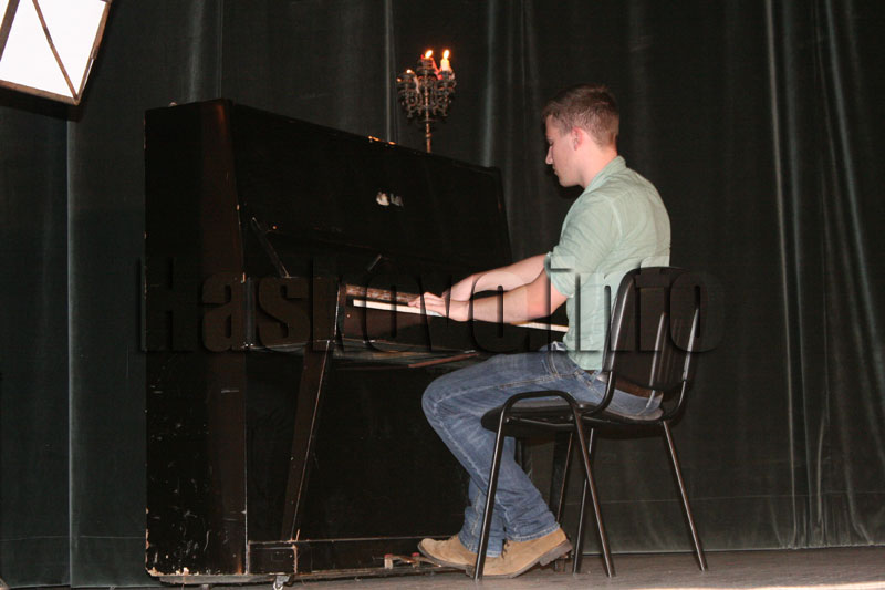 Конкурсът Конкурсът