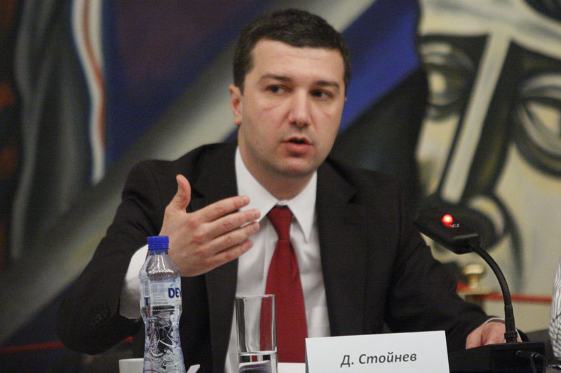 Драгомир Стойнев