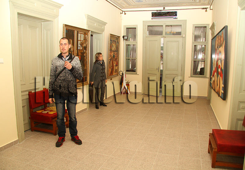 Постоянна експозиция Постоянна експозиция