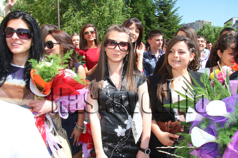 Абитуриенти Абитуриенти