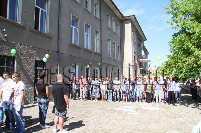 Абитуриенти Абитуриенти