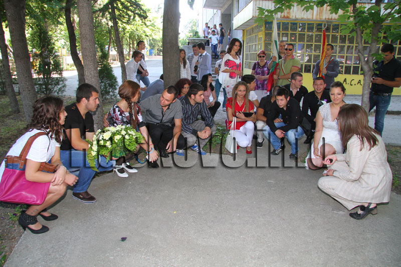 Абитуриенти Абитуриенти