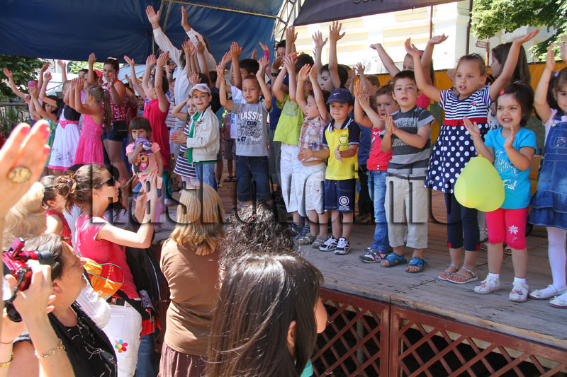 Празникът Празникът