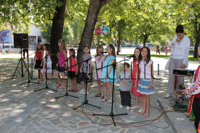 Празникът Празникът