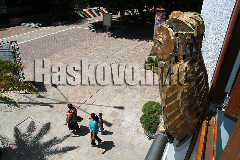 Бухал Бухал