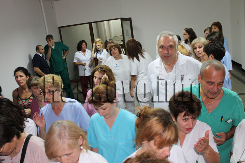 Бунт в болницата Бунт в болницата