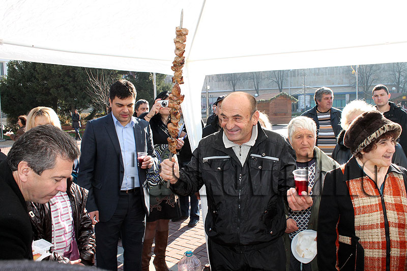 Празник Празник