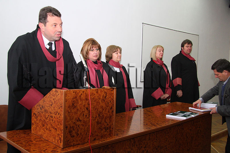 Дипломиране