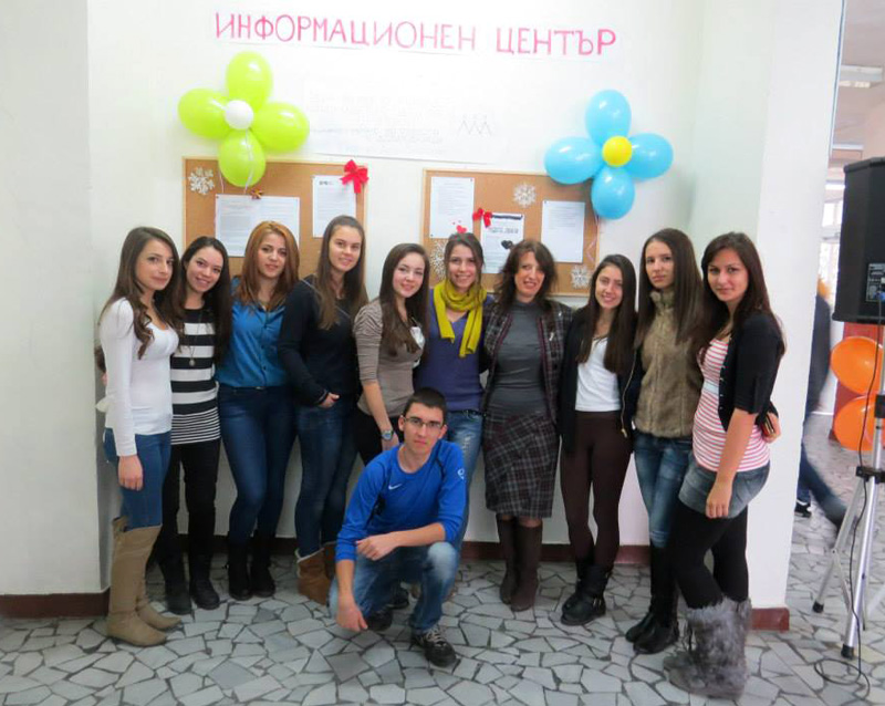 Доброволци